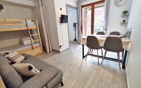 Le reflet des montagnes, studio, centre Luchon, 4 personnes